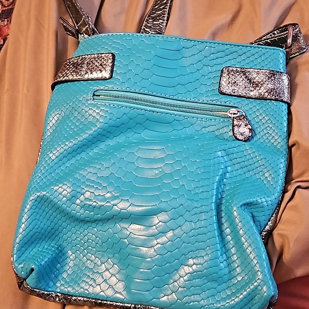 Purse - Picture 3 of 4